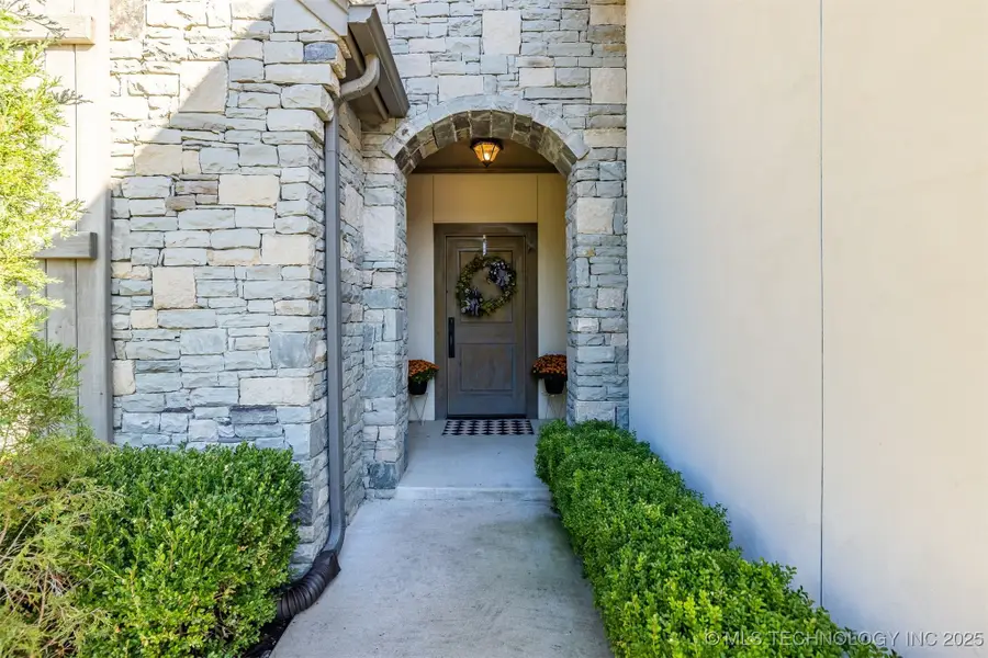 13813 S 28th Street, Bixby, OK 74008 - Image #2