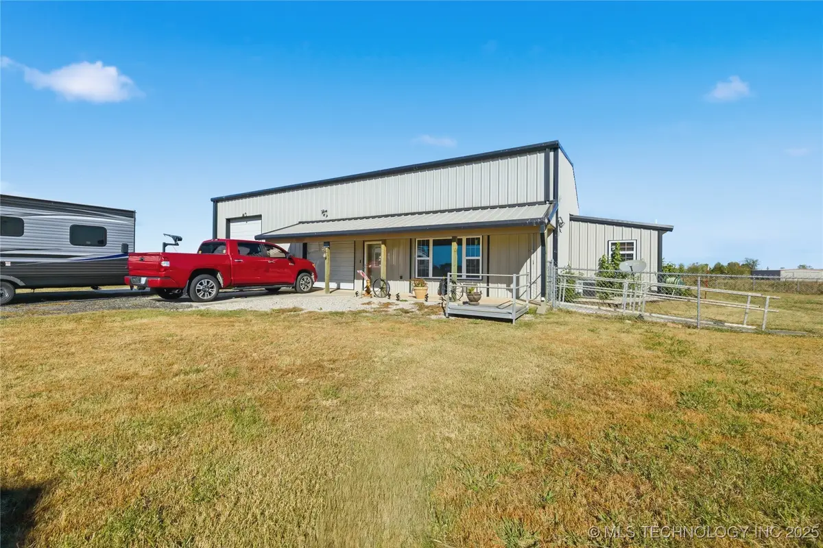 805 S G Street, Porter, OK 74454 - Image #1