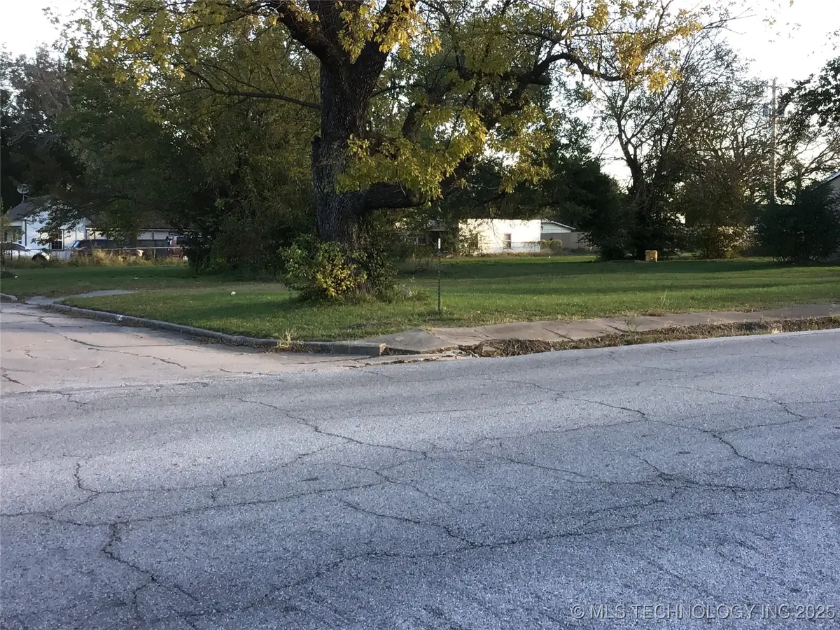 N Orphan Street, Pryor, OK 74361 - Image #1