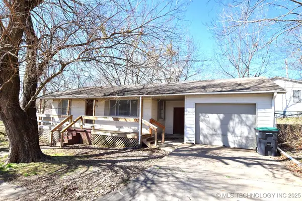 215 S Maple Avenue, Tahlequah, OK 74464