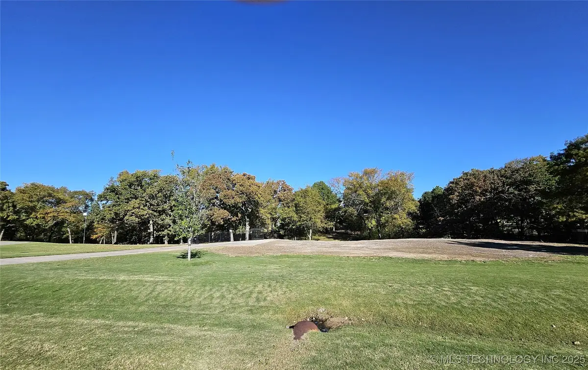 19434 S Quail Run Court, Claremore, OK 74017 - Image #1