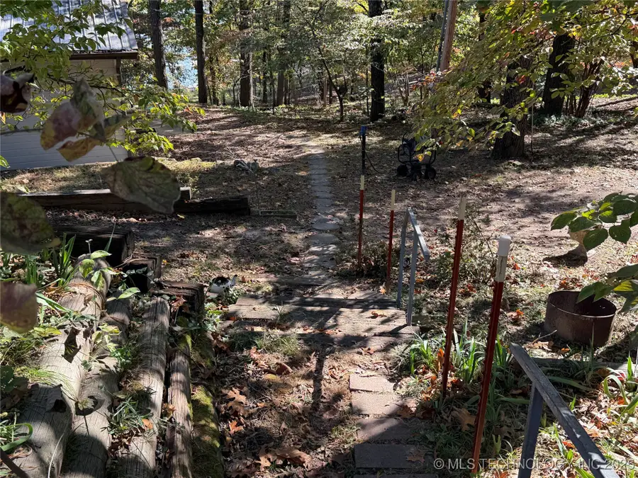 425671 E 1168 Road, Eufaula, OK 74432 - Image #3