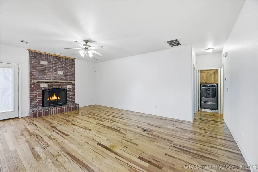 11728 S Willow Place, Jenks, OK 74037 - Image #3