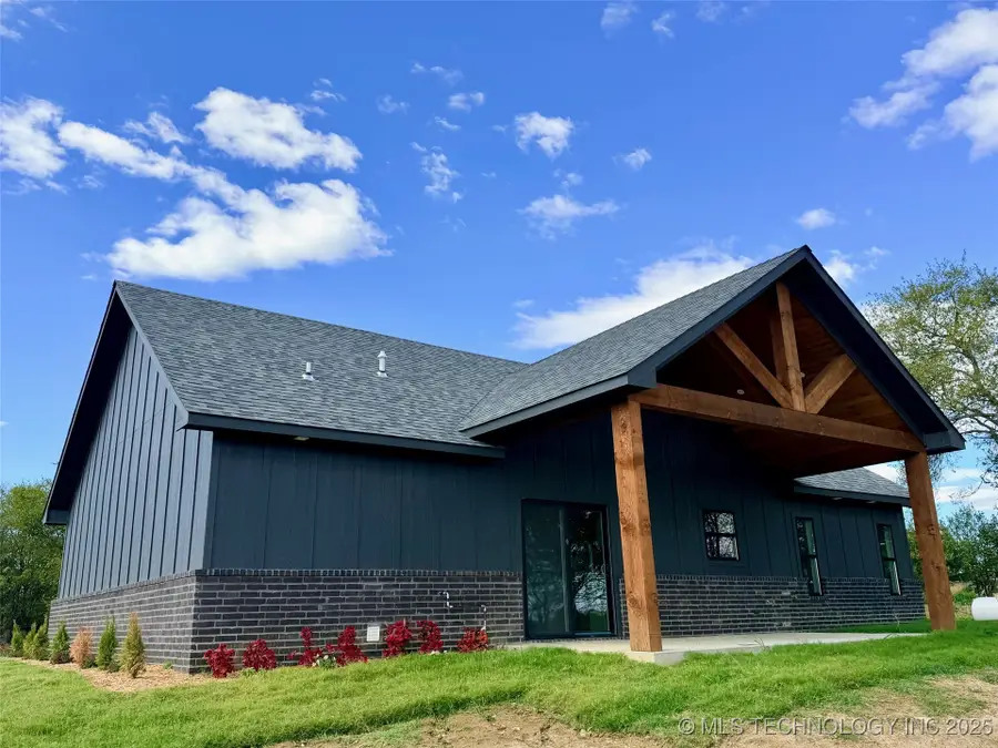 16902 Hackberry Lane, Oakland, OK 73446 - Image #2