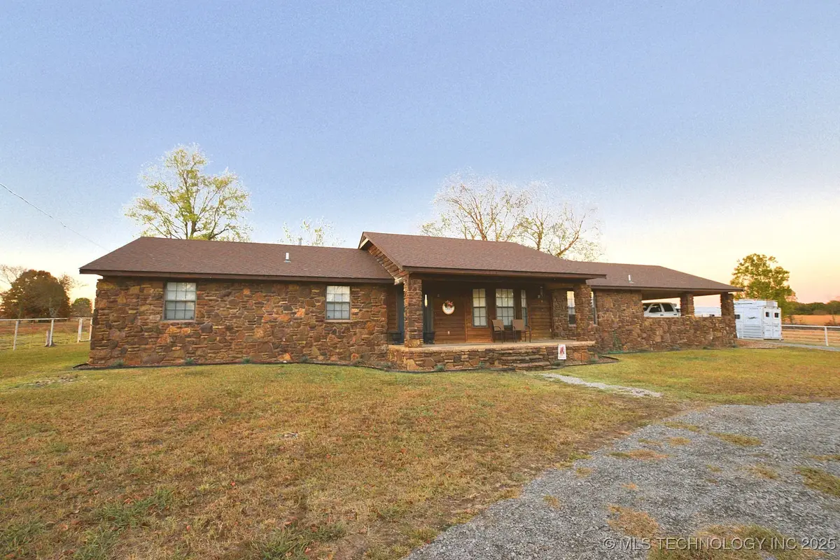 15318 W Jones Road, Tahlequah, OK 74464 - Image #1