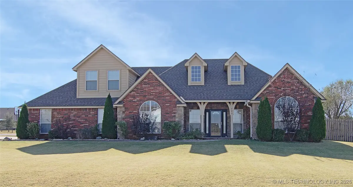 703 SW 19th Street, Wagoner, OK 74467 - Image #1