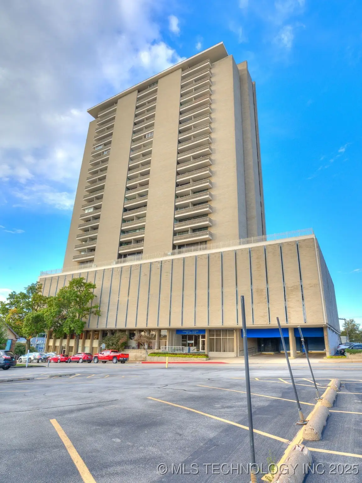 1502 S Boulder Avenue #21C, Tulsa, OK 74119 - Image #1