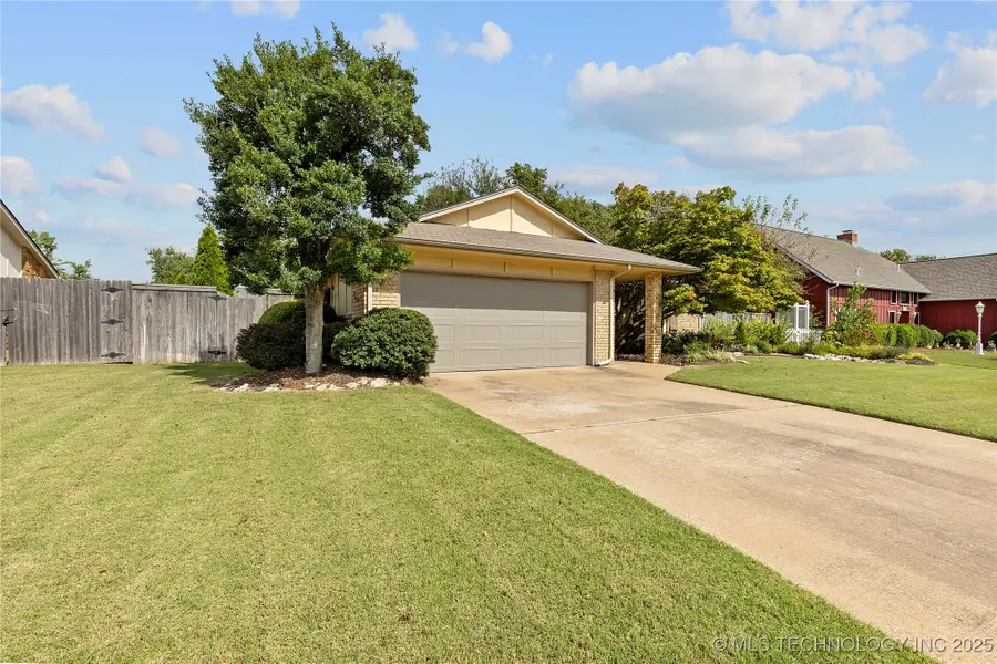 927 W J Street, Jenks, OK 74037 - Image #3