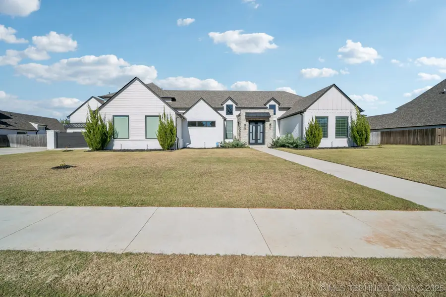 6685 E 128th Street, Bixby, OK 74008 - Image #2