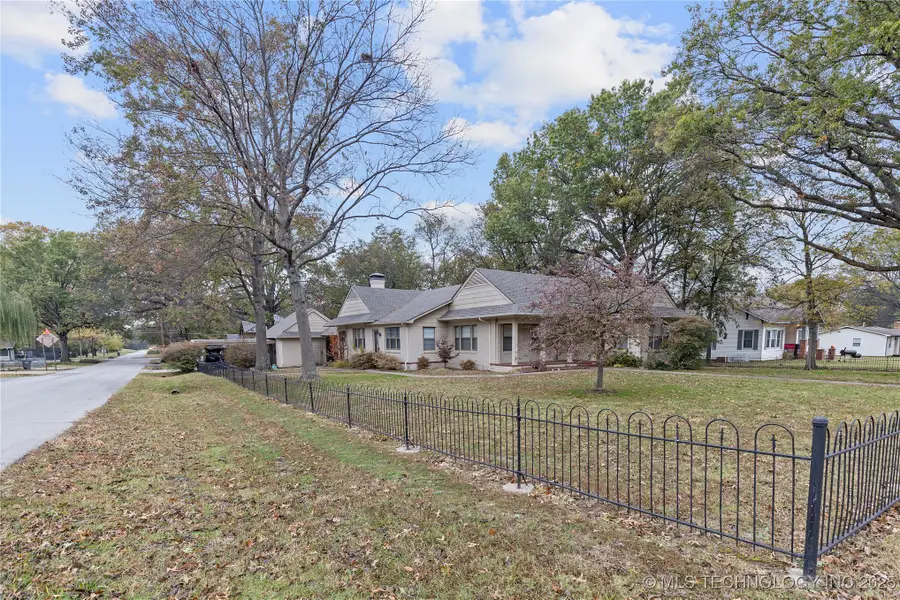 816 S Mcquarrie Avenue, Wagoner, OK 74467 - Image #3