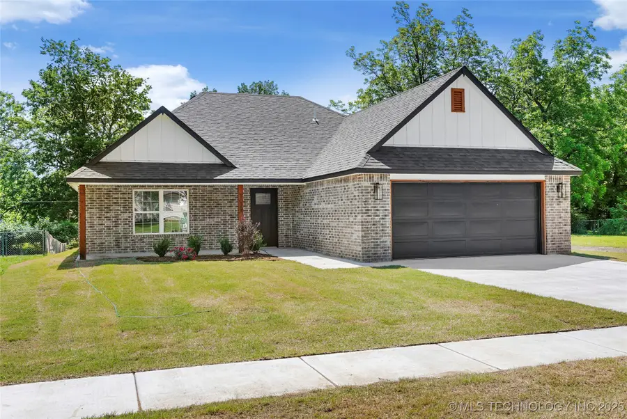 107 S Coo-y-yah Street, Pryor, OK 74361 - Image #2