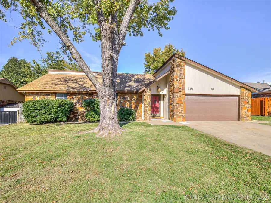 207 E 22nd Street, Owasso, OK 74055 - Image #3
