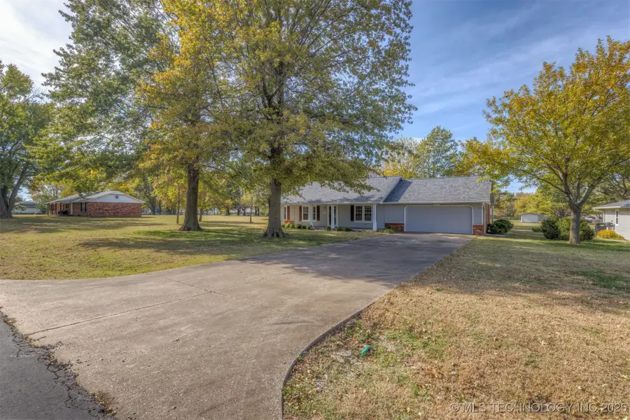 405 N Will Rogers Loop E, Oologah, OK 74053 - Image #3