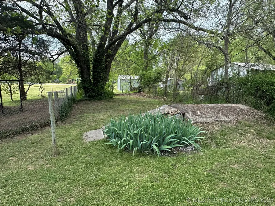 221 S Elm Street, Chelsea, OK 74016 - Image #2