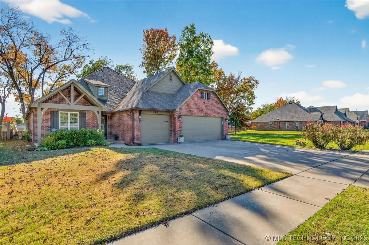 3227 Boardwalk Court, Bartlesville, OK 74006 - Image #1