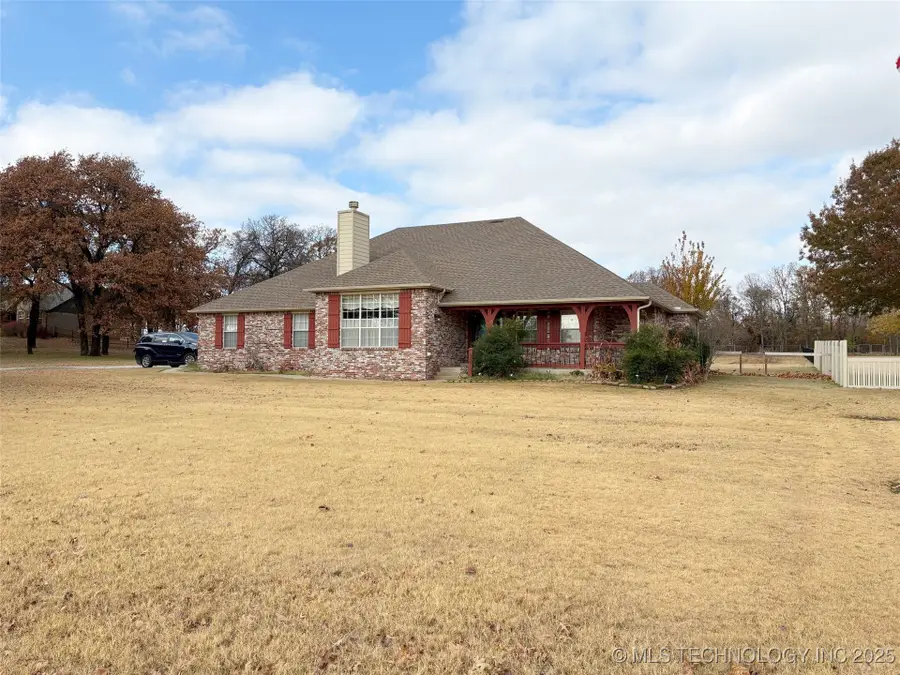8801 S Ridgeview Drive, Sapulpa, OK 74066 - Image #2