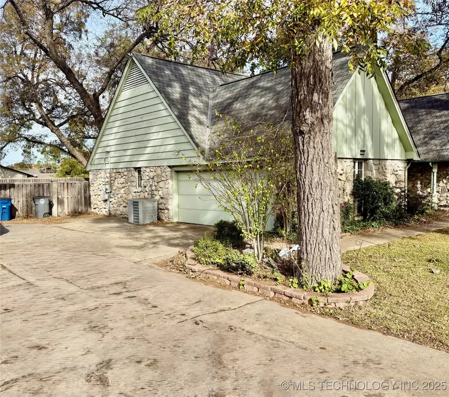 1909 E 52nd Street, Tulsa, OK 74105 - Image #3