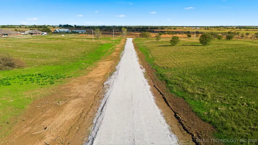 003 Sandstone Avenue, Skiatook, OK 74070 - Image #3