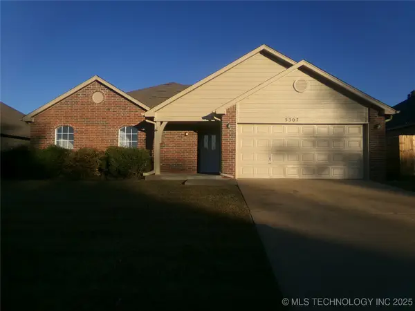 5307 Redbud Place, Sand Springs, OK 74063