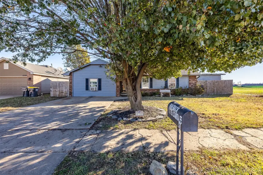 17715 S Santa Fe Street, Mounds, OK 74047 - Image #2