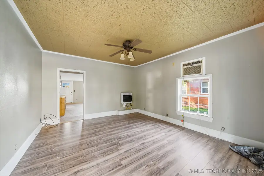 310 S Hickory Street, Nowata, OK 74048 - Image #3