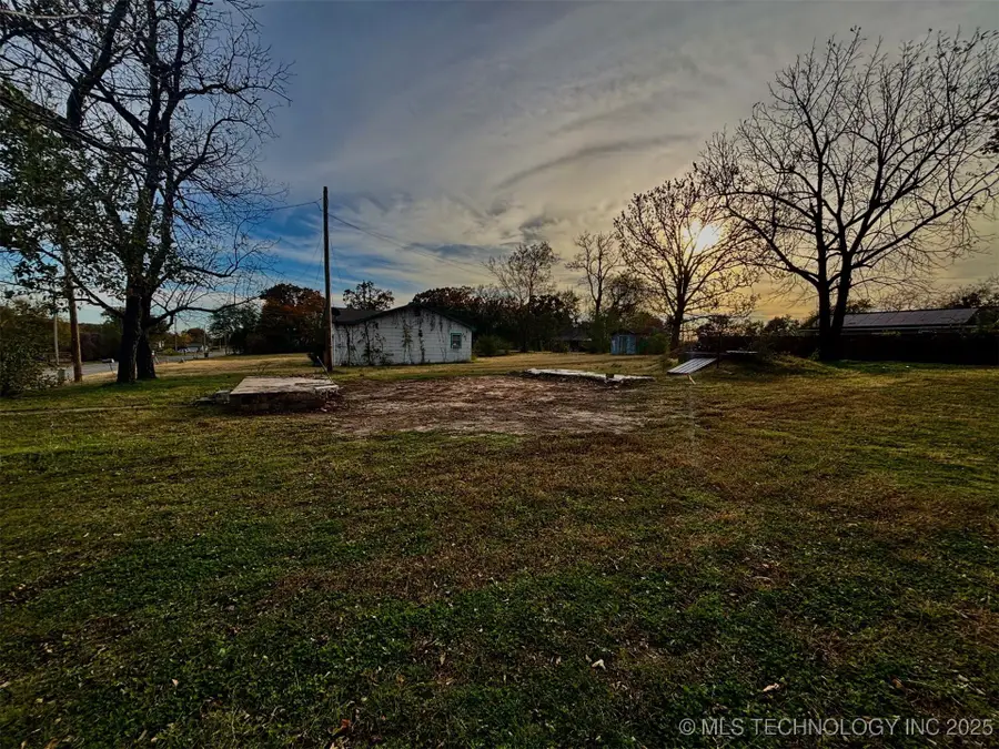 611 N Saltwell Street, Salina, OK 74365 - Image #2
