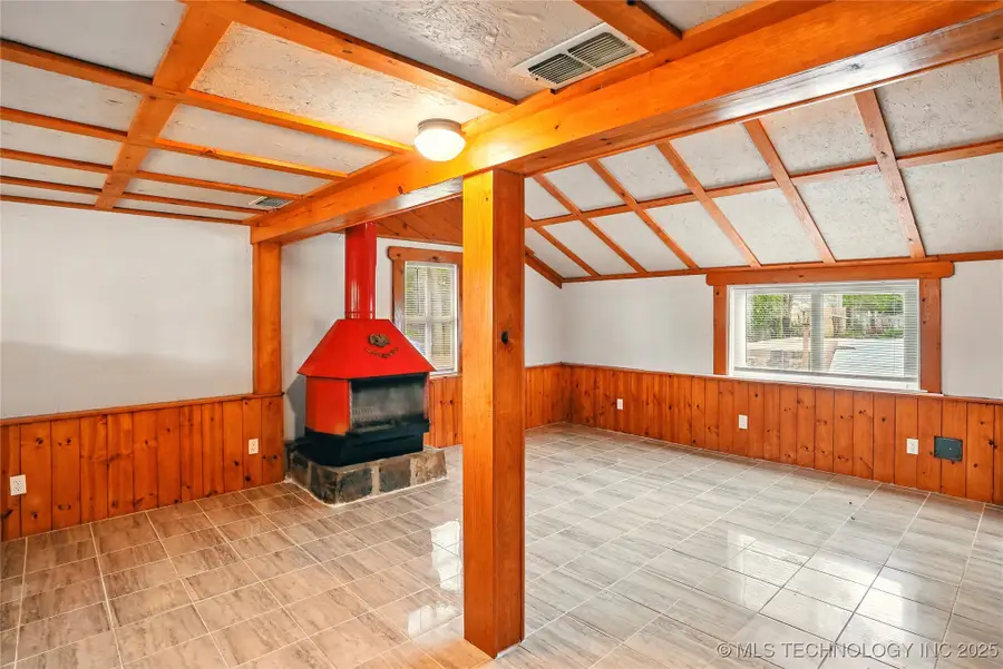 1435 E Oak Street, Cushing, OK 74023 - Image #2