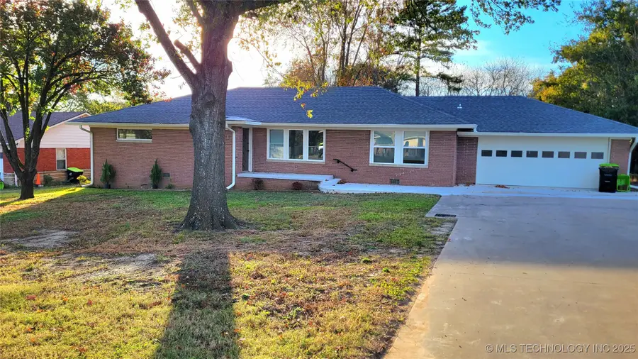 1811 S Broadway Boulevard, Ada, OK 74820 - Image #2