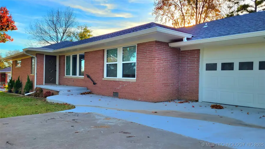 1811 S Broadway Boulevard, Ada, OK 74820 - Image #3