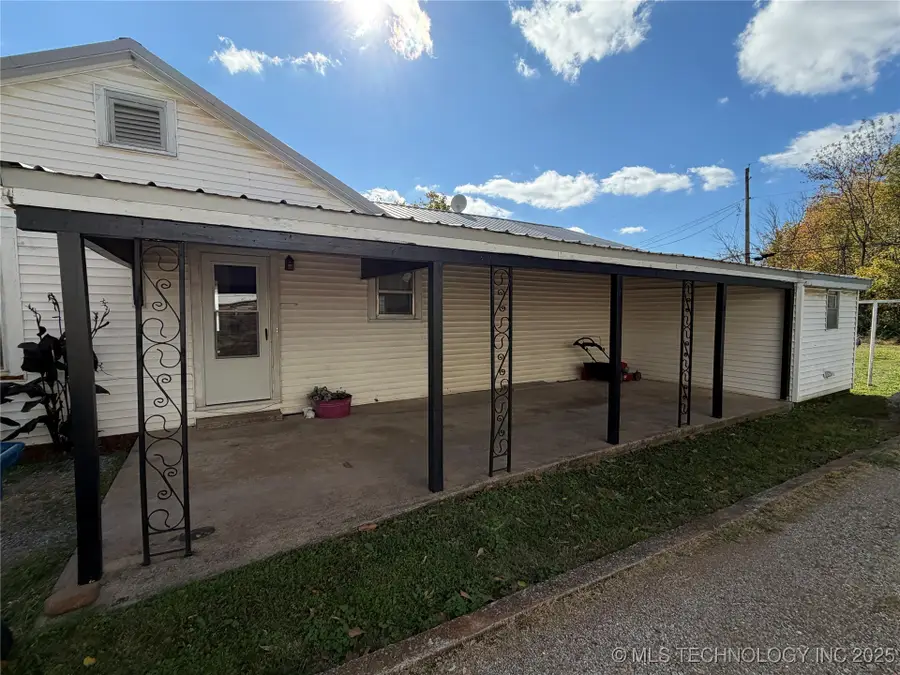 611 SW 9th, Wilburton, OK 74578 - Image #3