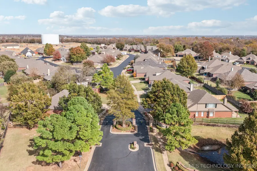 3309 N Gum Place, Broken Arrow, OK 74012 - Image #3
