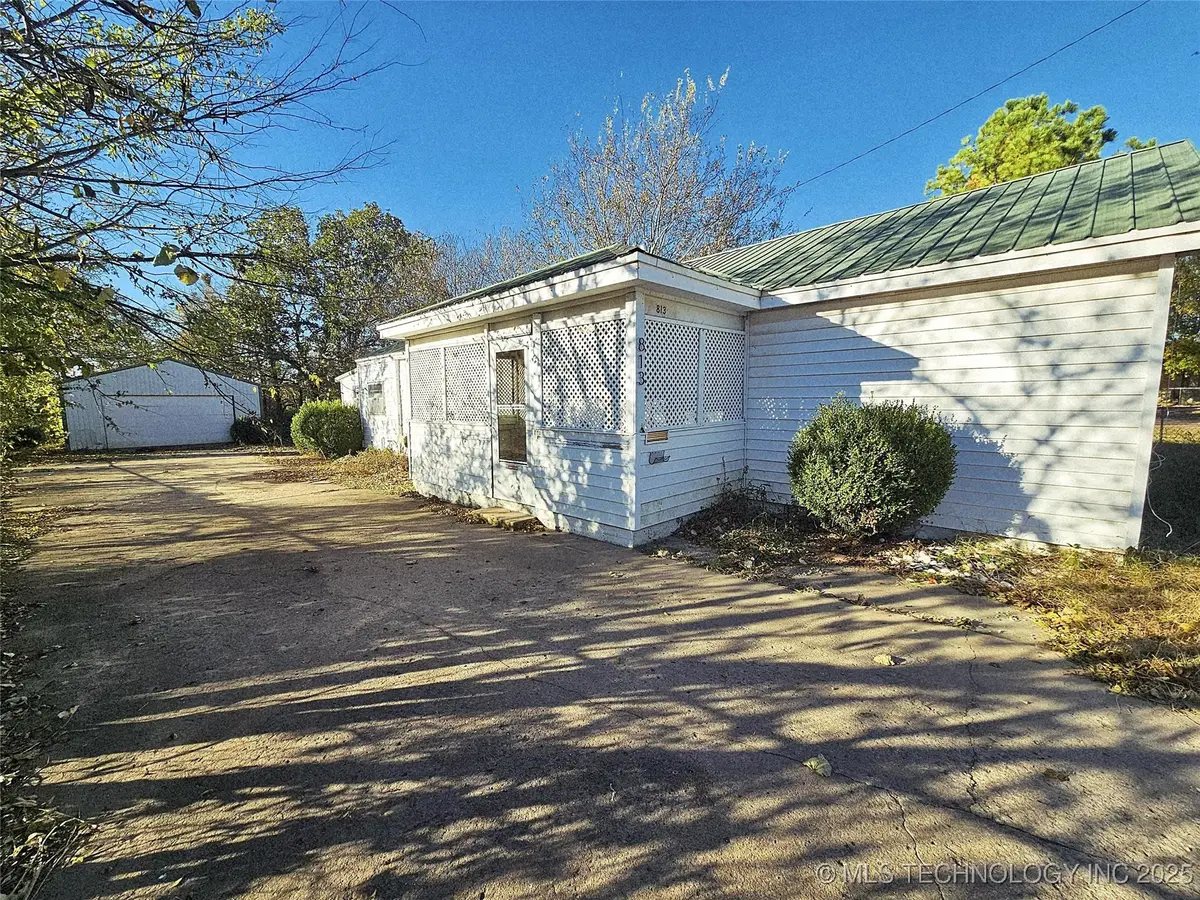 813 W Choctaw Street, Tahlequah, OK 74464 - Image #1