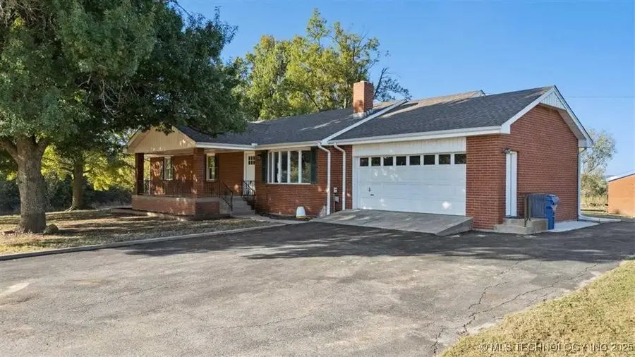 10102 S Perkins Road, Perkins, OK 74059 - Image #2