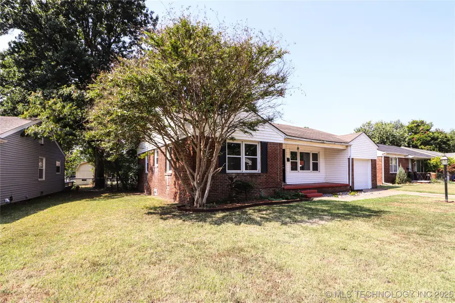 2642 S Oswego Place, Tulsa, OK 74114 - Image #2