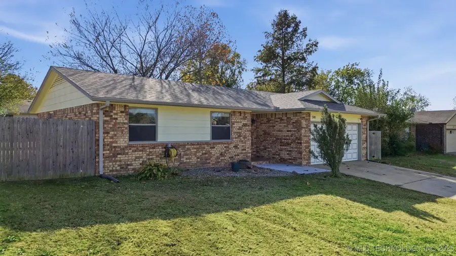 590 E 134th Place, Glenpool, OK 74033 - Image #2