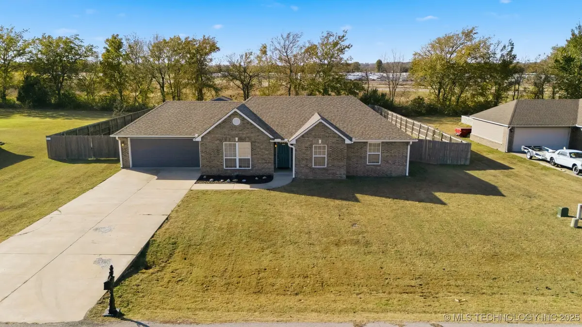 18774 S Birch Hollow Way, Claremore, OK 74017 - Image #1