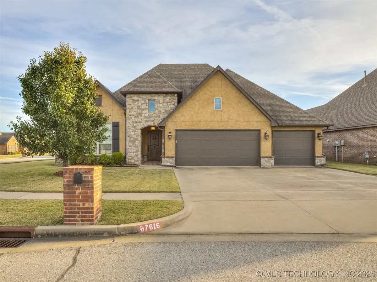 7616 E 83rd Street, Owasso, OK 74055 - Image #1