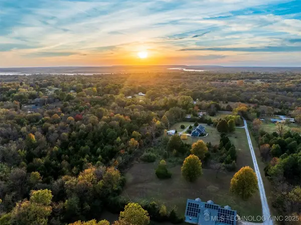 2 S 321st East Avenue, Coweta, OK 74429