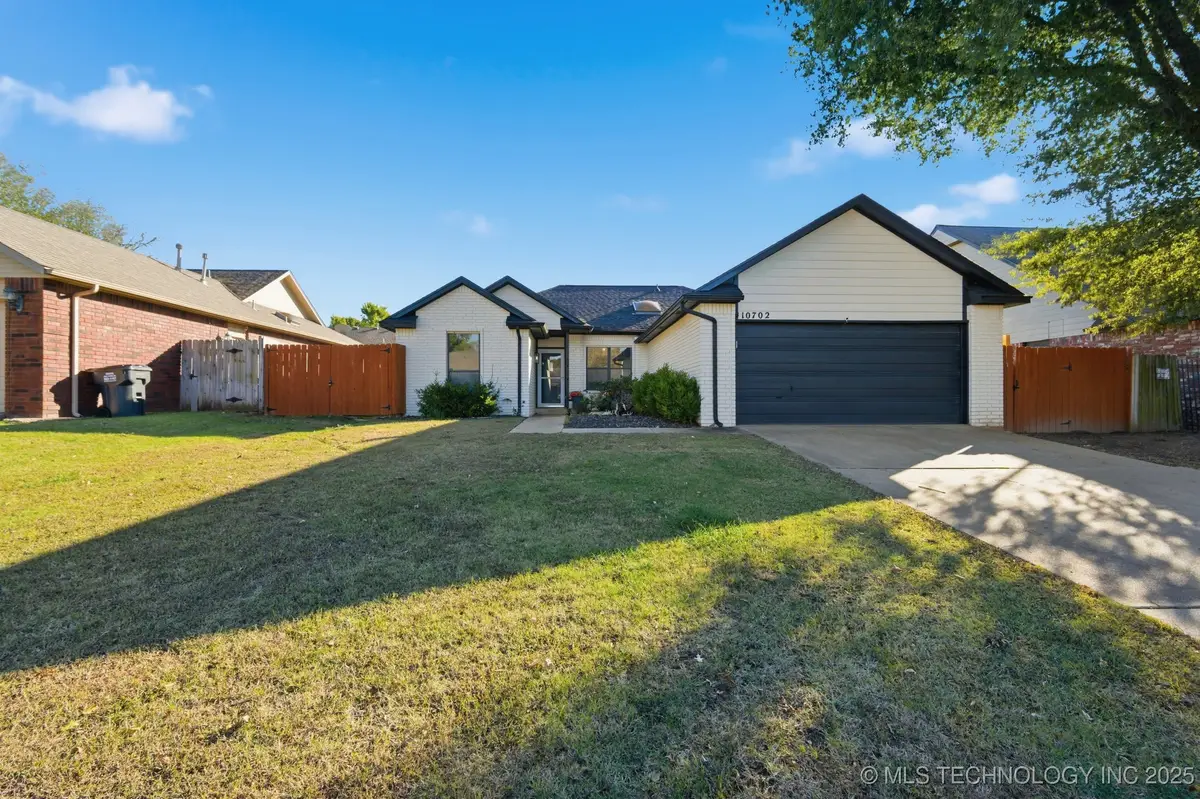 10702 E 113th Place S, Bixby, OK 74008 - Image #1