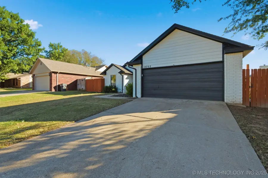 10702 E 113th Place S, Bixby, OK 74008 - Image #2