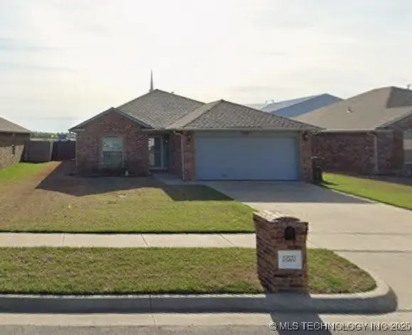 13531 N 132nd East Avenue E, Collinsville, OK 74021