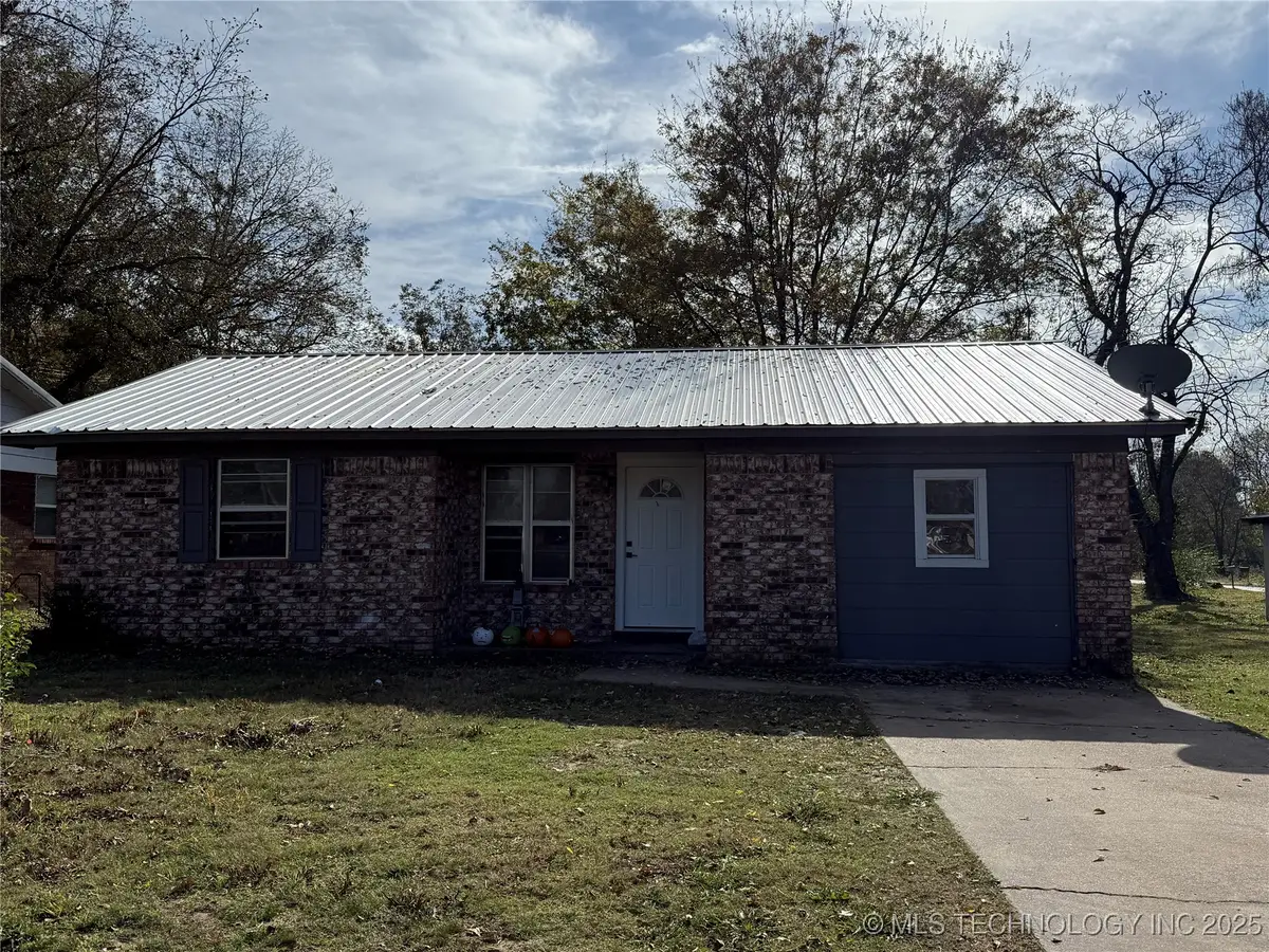 404 F Street, Stigler, OK 74462 - Image #1