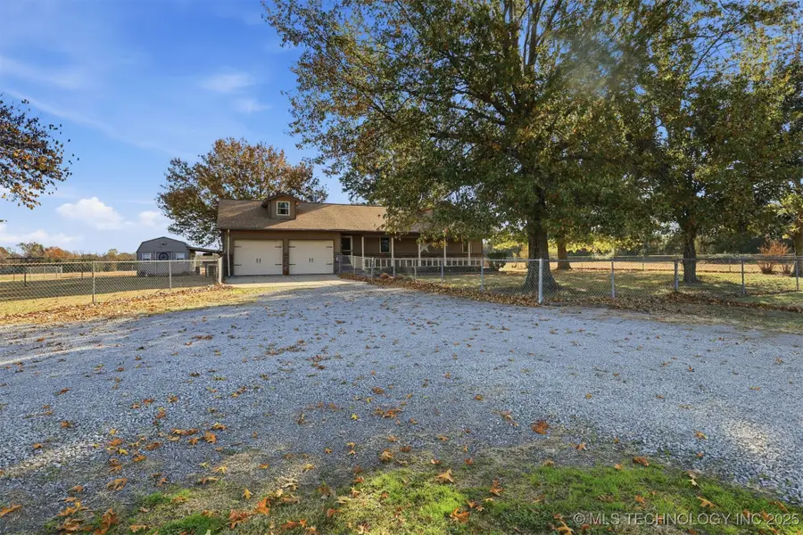 10015 E 632 Road, Peggs, OK 74452 - Image #3