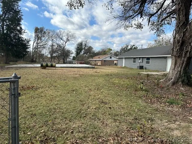 500 S Hinckley, Holdenville, OK 74848 - Image #2