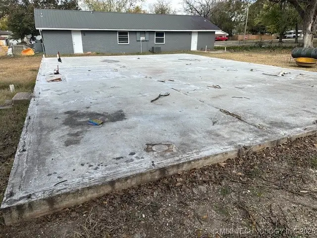 500 S Hinckley, Holdenville, OK 74848 - Image #3