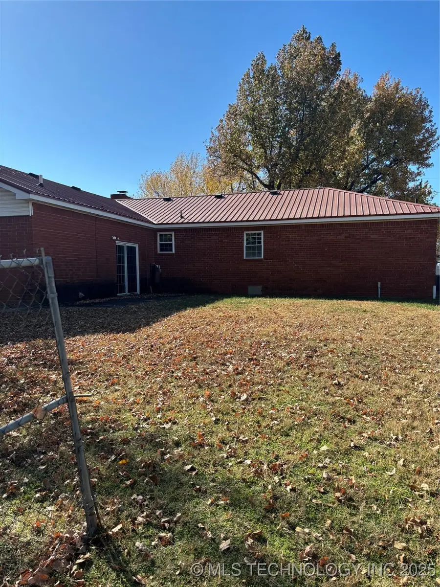 3113 S Twin Mounds Street, Yale, OK 74085 - Image #3