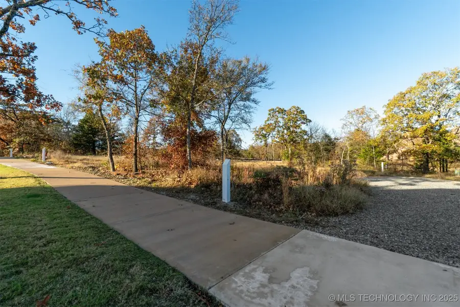 105 Ridgeline Road, Carlton Landing, OK 74432 - Image #3