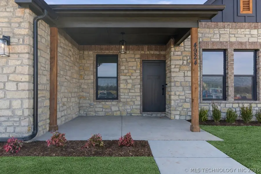 4924 N Walnut Avenue, Broken Arrow, OK 74014 - #3