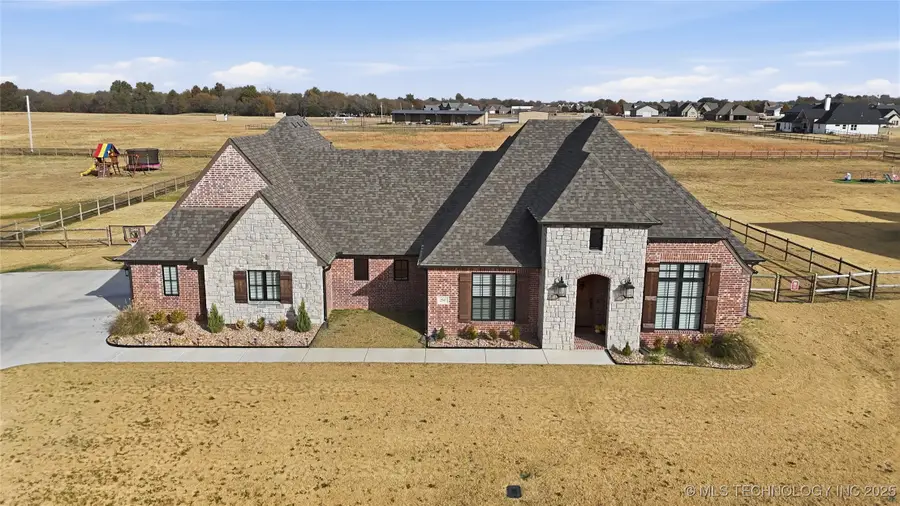 2547 Cross Creek Drive, Oologah, OK 74053 - Image #2