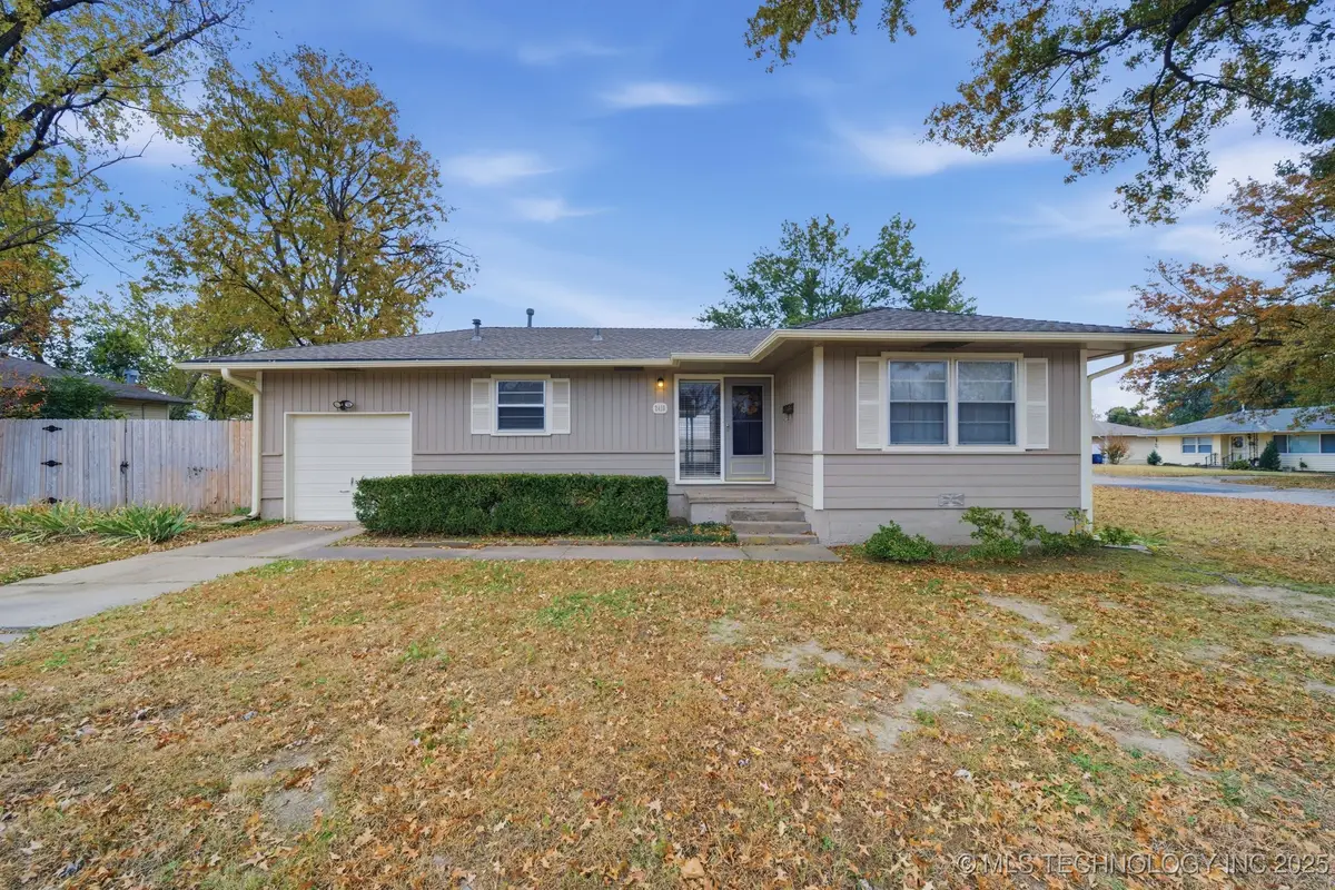 2419 S Oswego Avenue, Tulsa, OK 74114 - Image #1